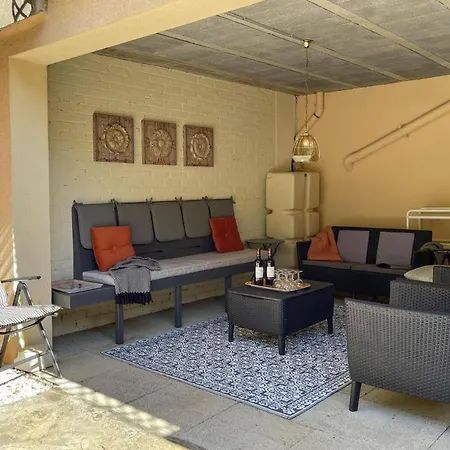 De La Cloche By Villa Pouzolles